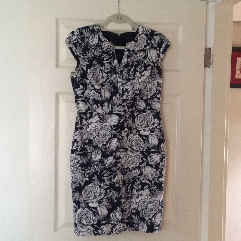 Fitted dress